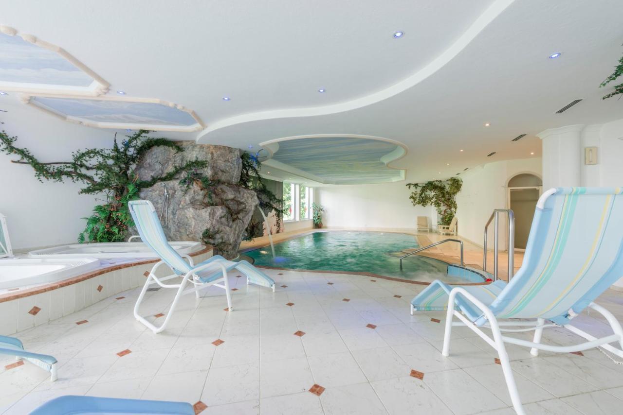 Hotel Alpino Wellness & Spa Peio Fonti Exteriör bild